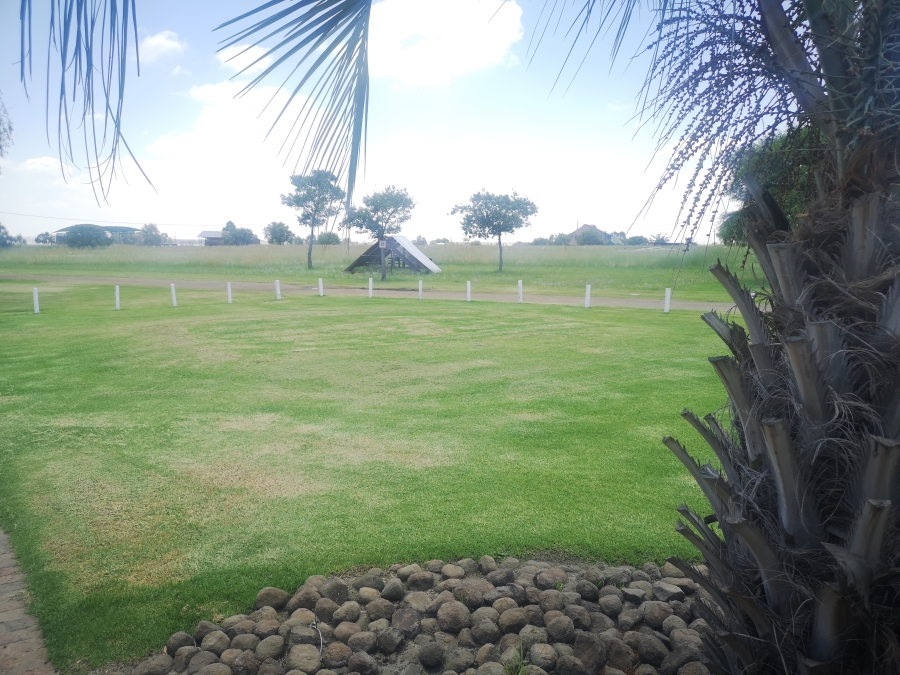 7 Bedroom Property for Sale in Oranjeville Free State